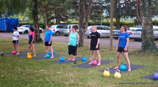 kettlebell-swing-outdoor